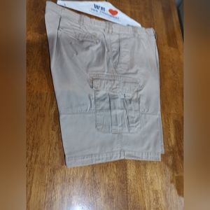 Men's Timberland Khaki Cargo Shorts size 48